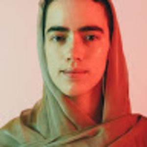 Meet your Posher, Aisha